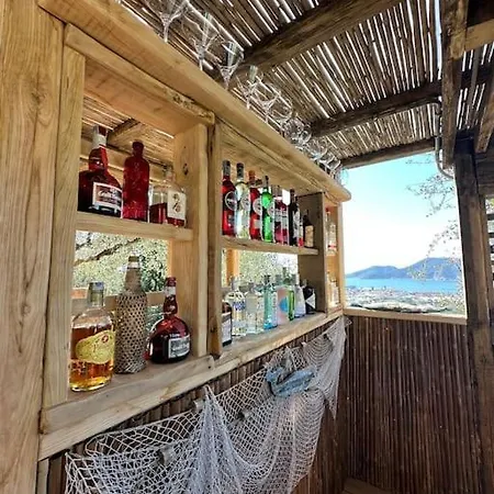 Idyllium Relais- Countryside With Panoramic Pool And Breathtaking Sea Views Специя