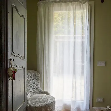 Semesterbostad Idyllium Relais- Countryside With Panoramic Pool And Breathtaking Sea Views La Spezia